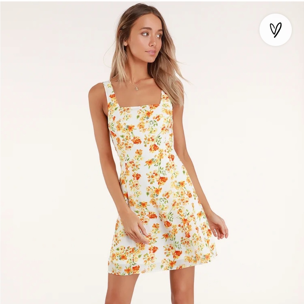 NWT Lulu’s Day Date Floral Tie-Back Dress